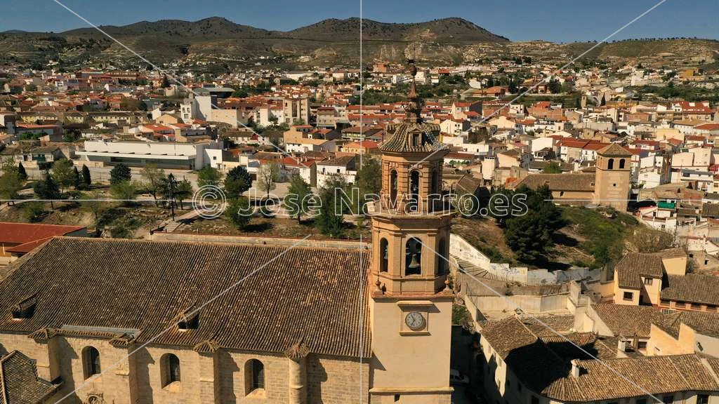 Baza Centro - Iglesia y Plaza Mayor